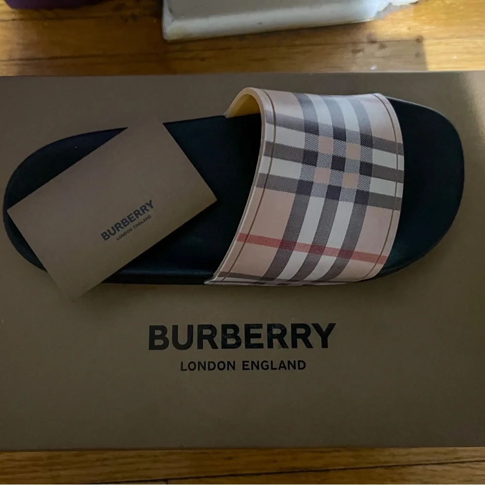 Burberry Check Pattern Slides - Picture 2 of 3
